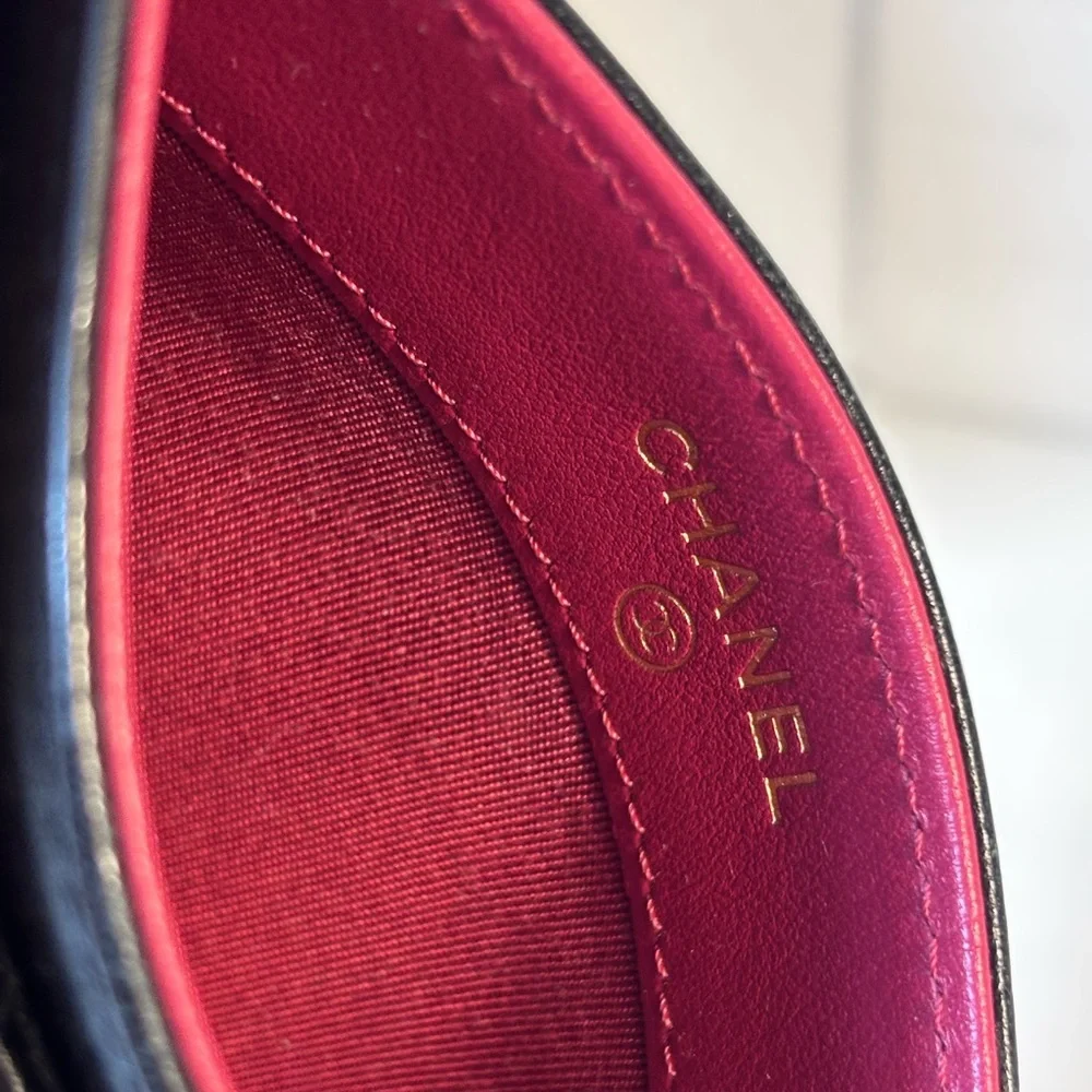 Amazing Chanel 19 Black Card Holder - Picture 10 of 13